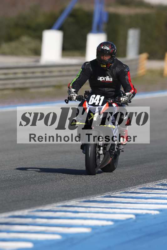 /Archiv-2024/02 29.01.-02.02.2024 Moto Center Thun Jerez/Gruppe gruen-green/641